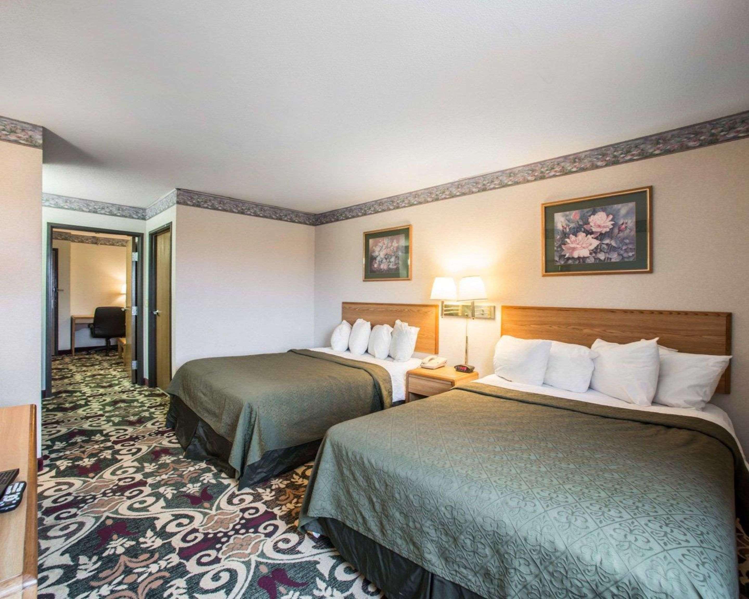 Quality Inn & Suites Caseyville - St Louis Dış mekan fotoğraf
