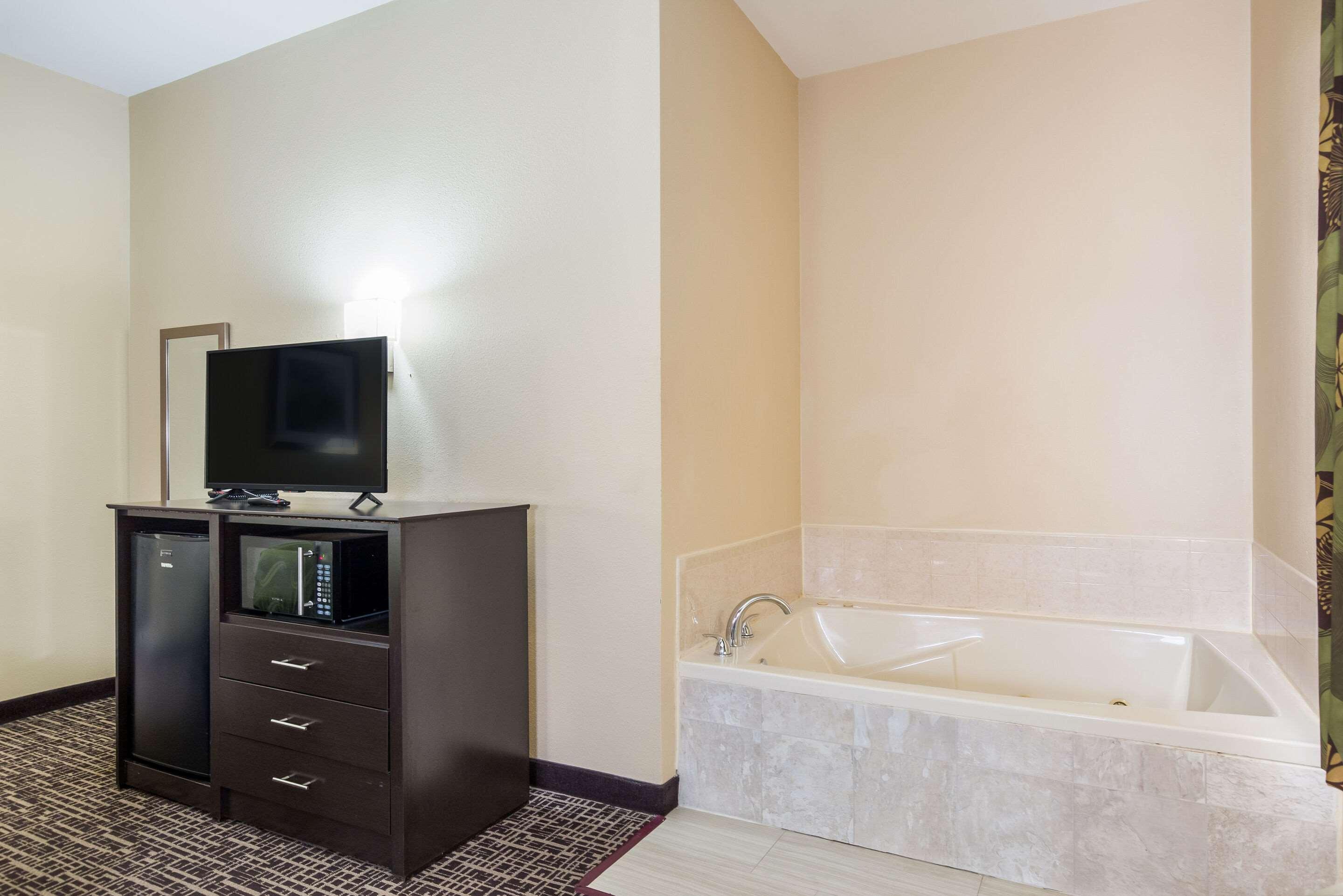 Quality Inn & Suites Caseyville - St Louis Dış mekan fotoğraf