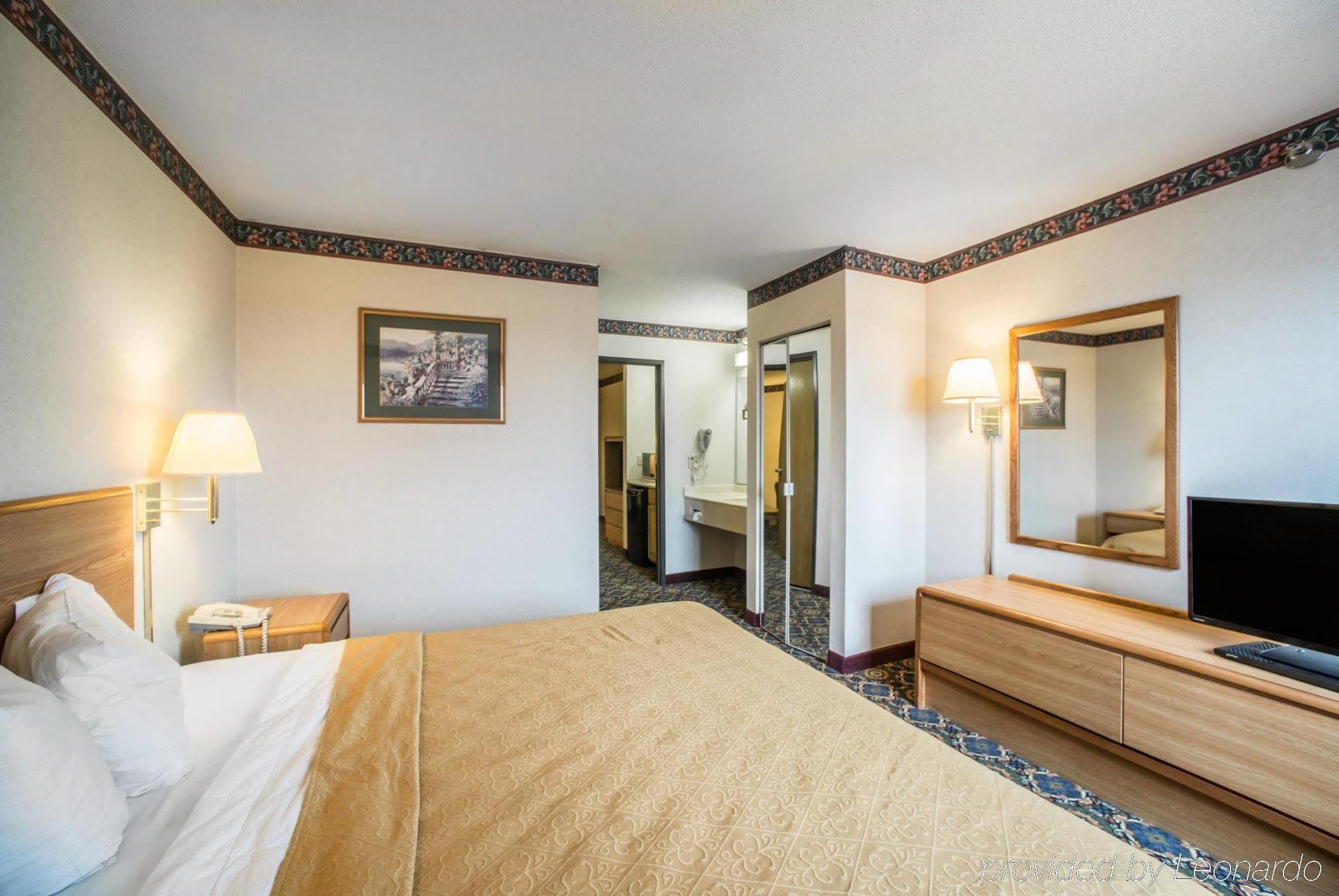 Quality Inn & Suites Caseyville - St Louis Dış mekan fotoğraf